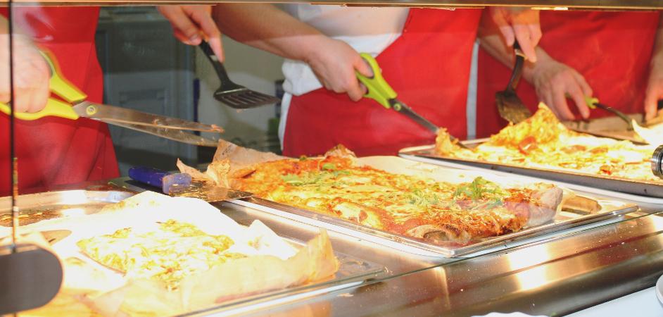 Essensausgabe Mittagtisch