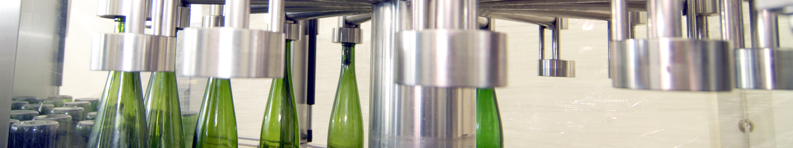 Automatische Weinflaschenabfüllanlage ©DLR